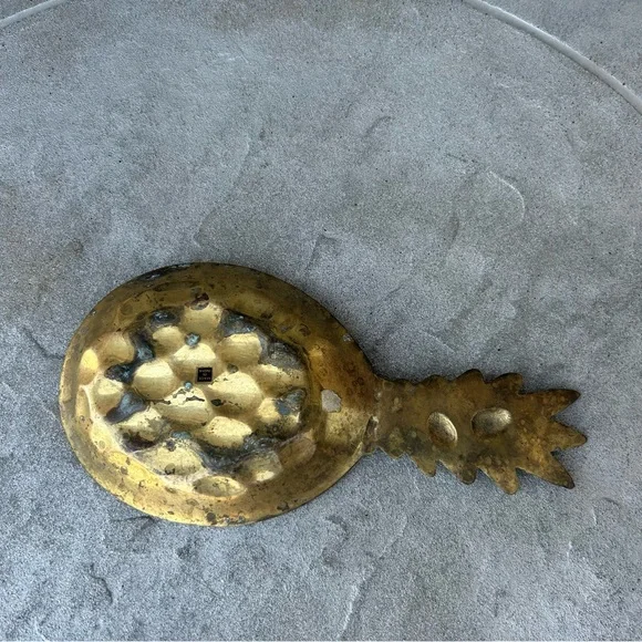 Vintage Brass Pineapple Soap Dish - Picture 2 of 8